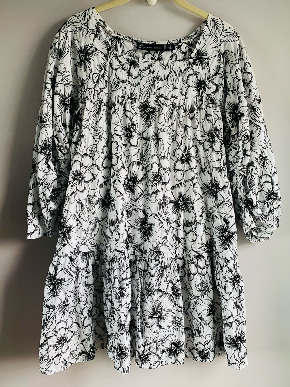 Black & White Dress NY & Company Embroidery Boho Tiered Pockets Cotton EUC Small